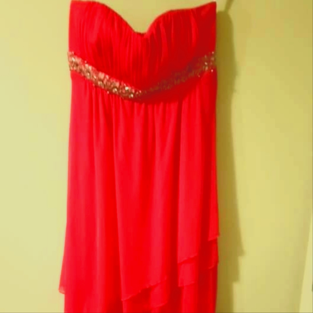 Gorgeous Strapless High-Low Gown